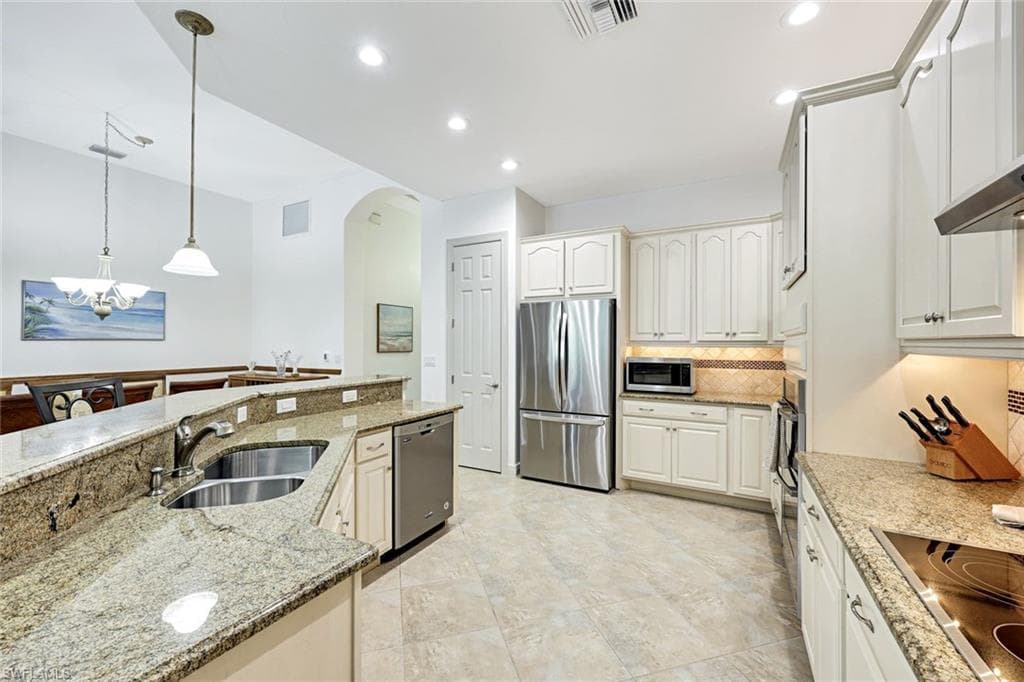 7655 Martino CIR-10