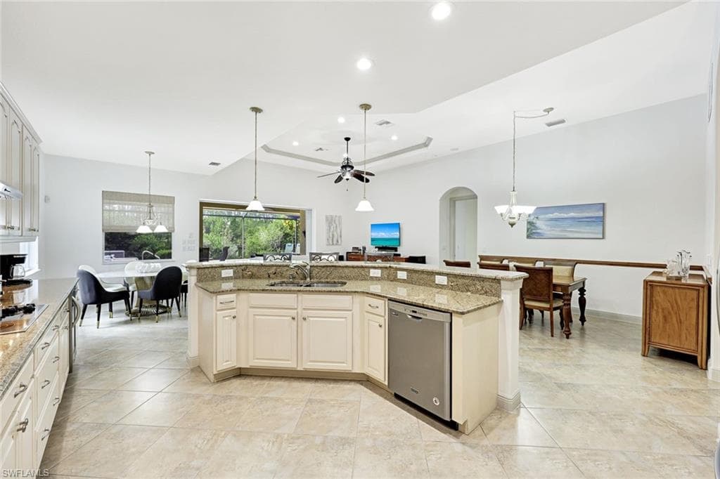 7655 Martino CIR-11