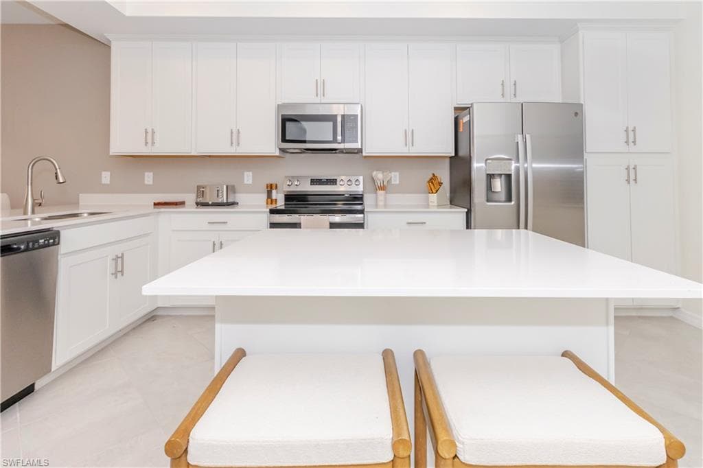 5527 DOUBLE EAGLE CIR 3815-3
