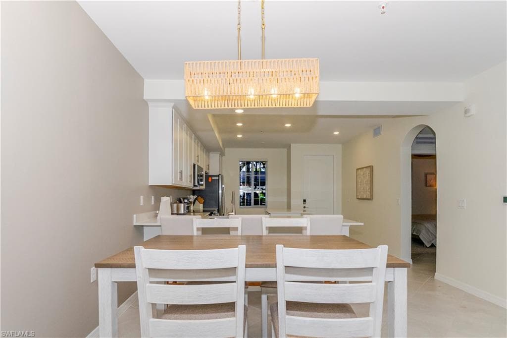 5527 DOUBLE EAGLE CIR 3815-4
