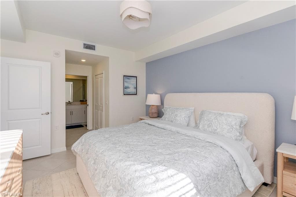 5527 DOUBLE EAGLE CIR 3815-8