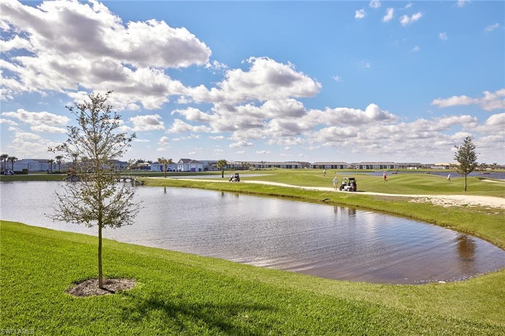 5527 DOUBLE EAGLE CIR 3815-21