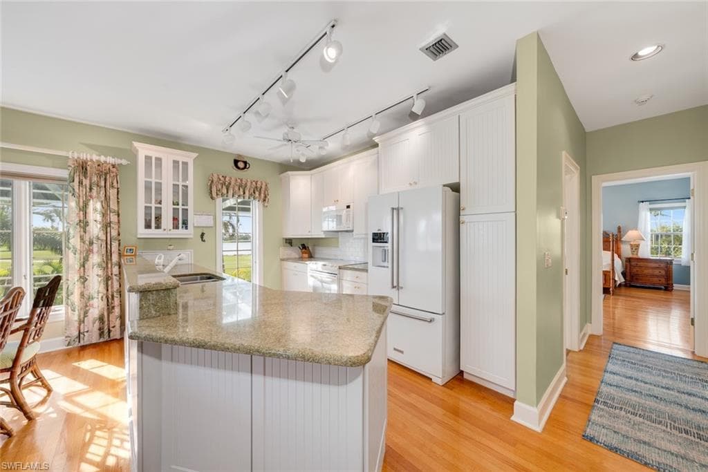 1172 Kittiwake CIR-19