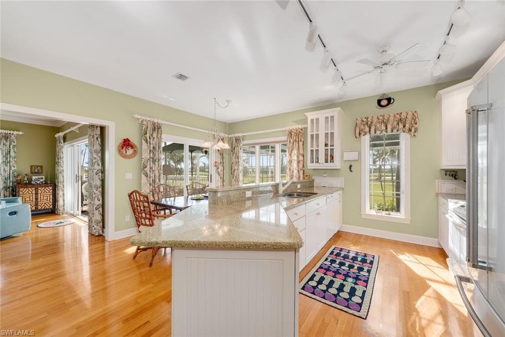 1172 Kittiwake CIR-21