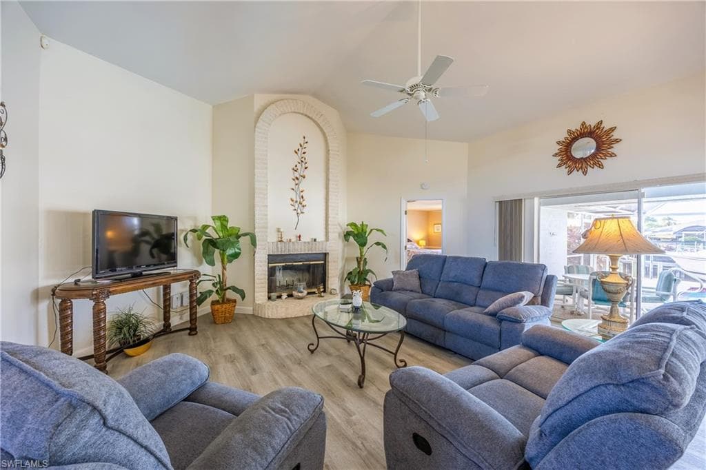 3316 SE 19th PL-3