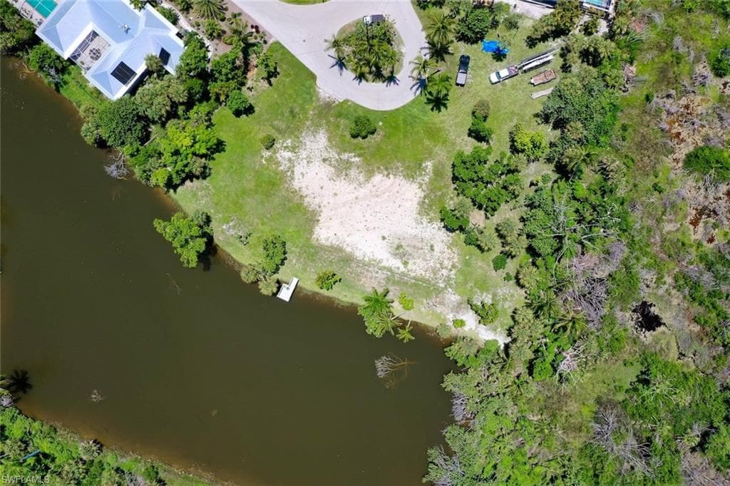 4037 Coquina DR-23