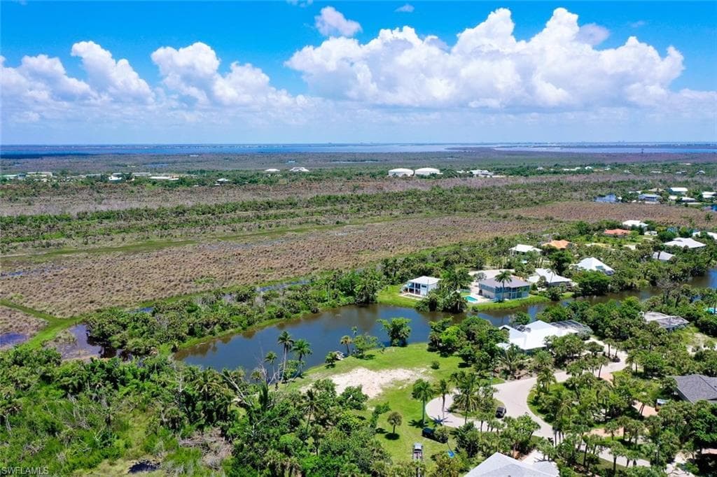 4037 Coquina DR-27