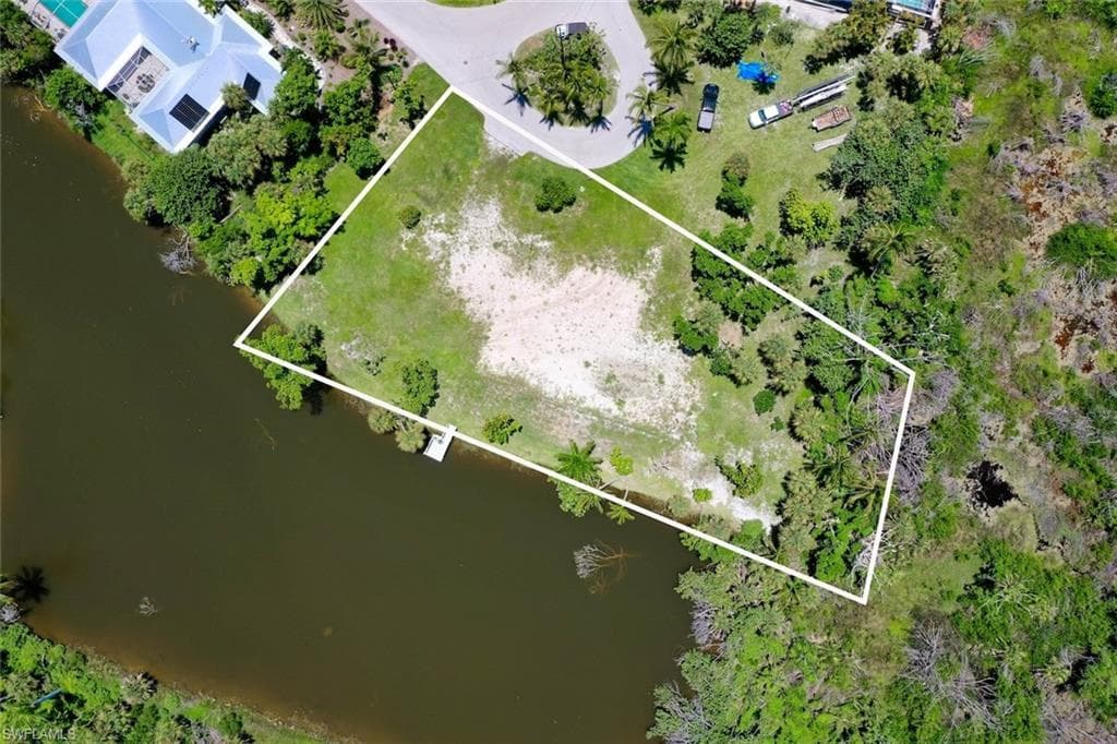 4037 Coquina DR-17