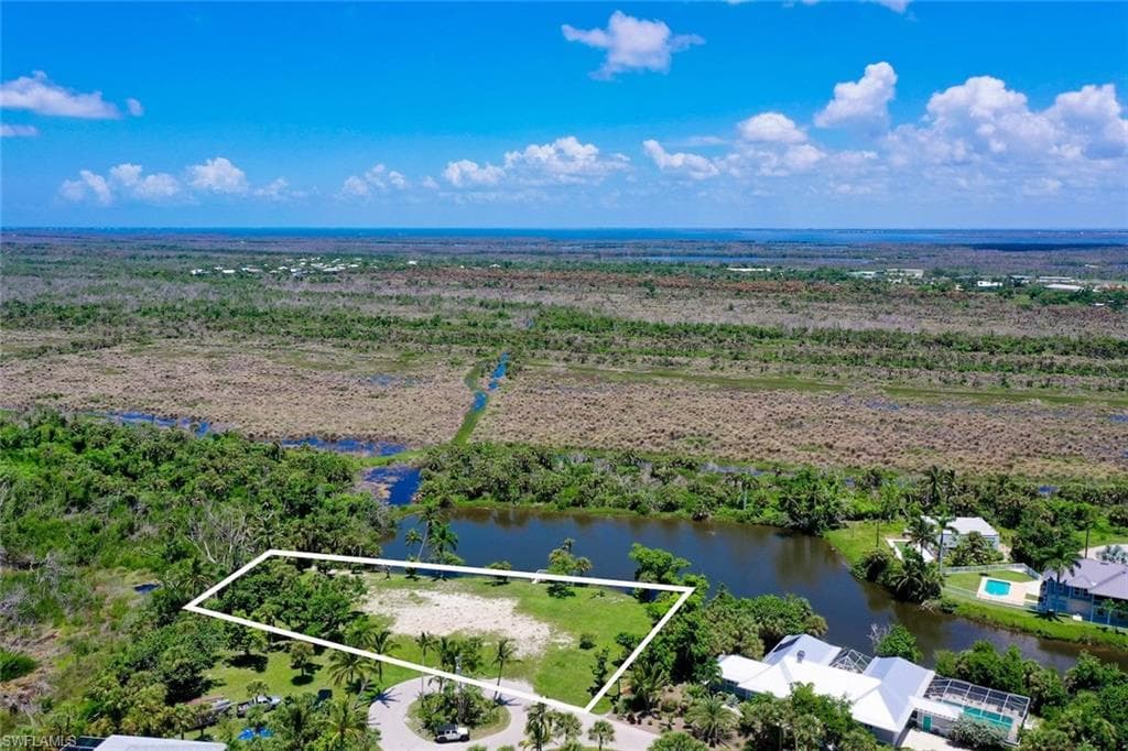 4037 Coquina DR-12