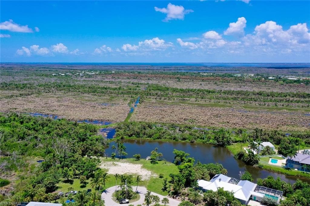 4037 Coquina DR-28