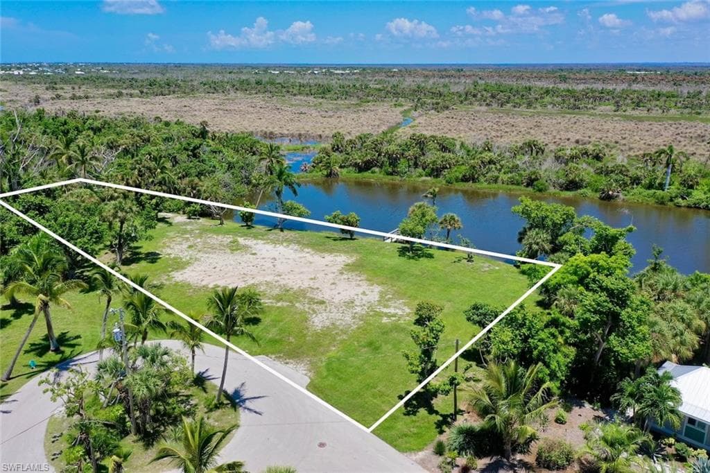 4037 Coquina DR-5