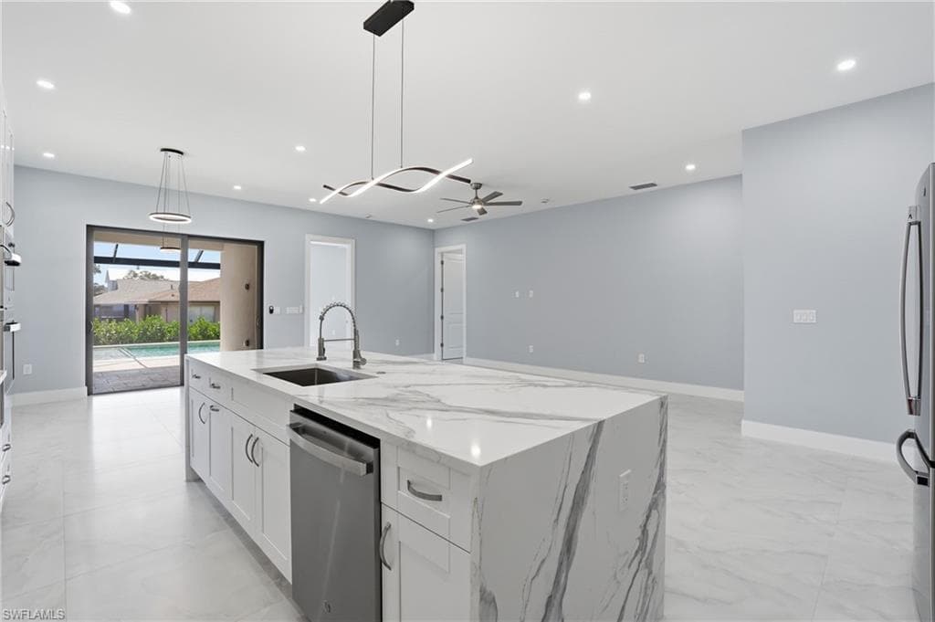 27659 Franklin ST-9