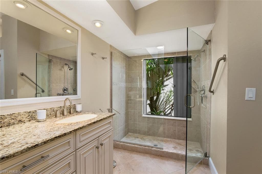9977 Treasure Cay Ln-12