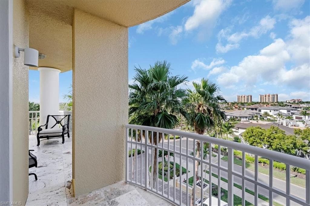 6061 Silver King BLVD 306-43