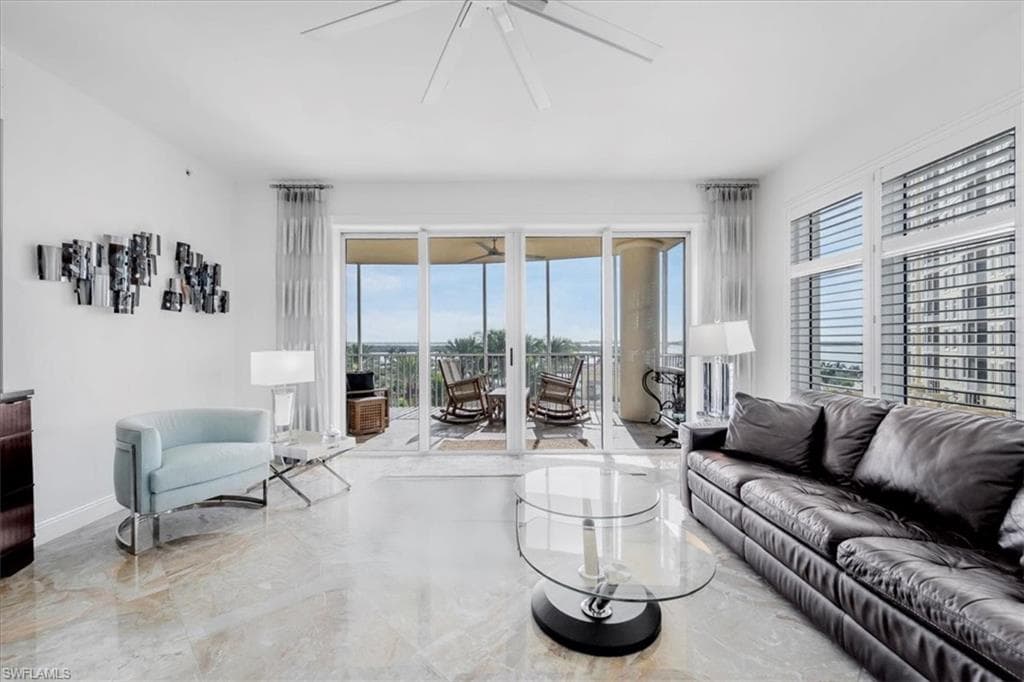 6061 Silver King BLVD 306-26