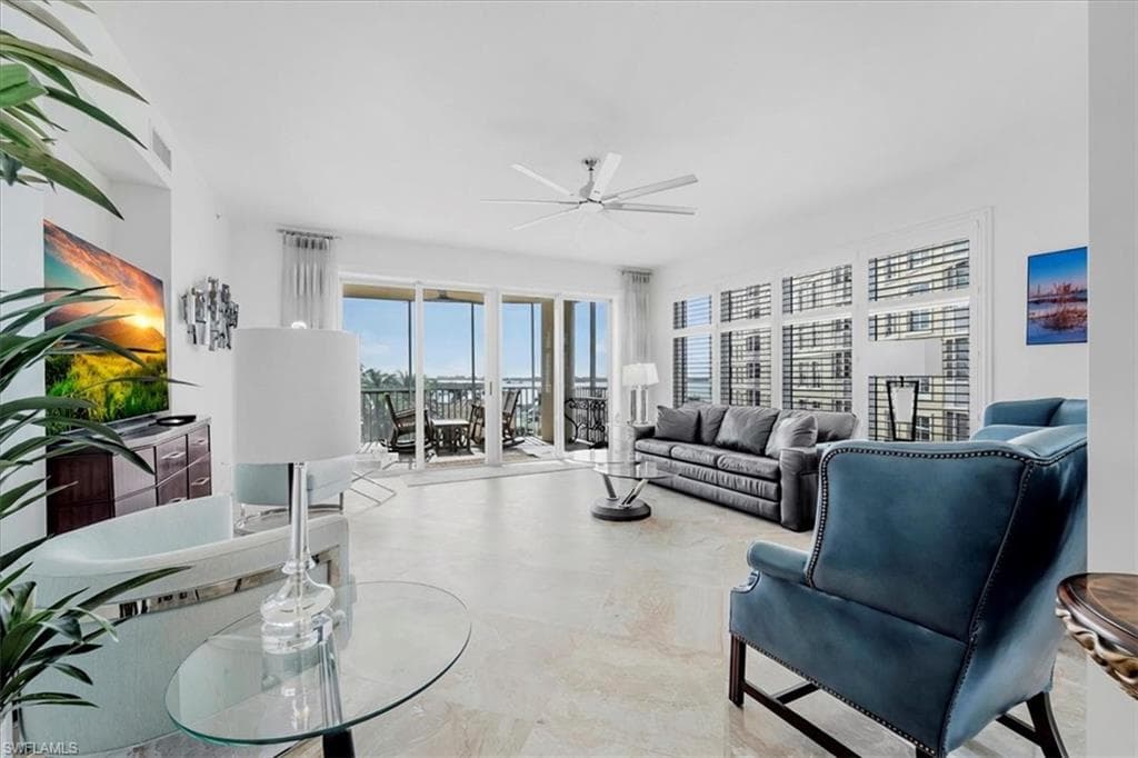 6061 Silver King BLVD 306-22