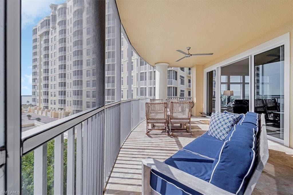 6061 Silver King BLVD 306-32