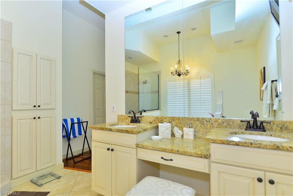634 Soliel DR-13