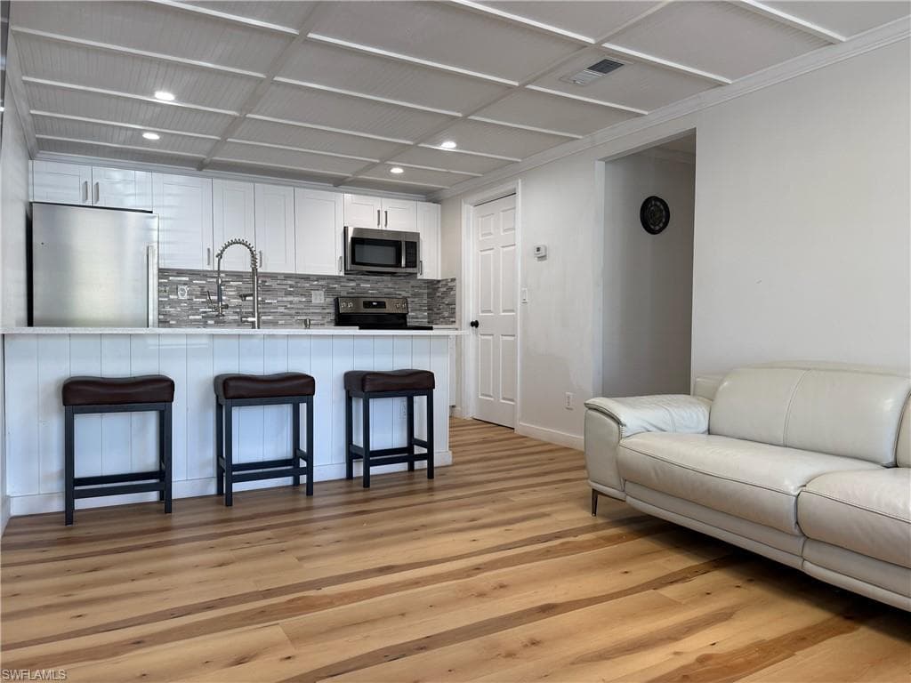 5330 Treetops DR F4-9
