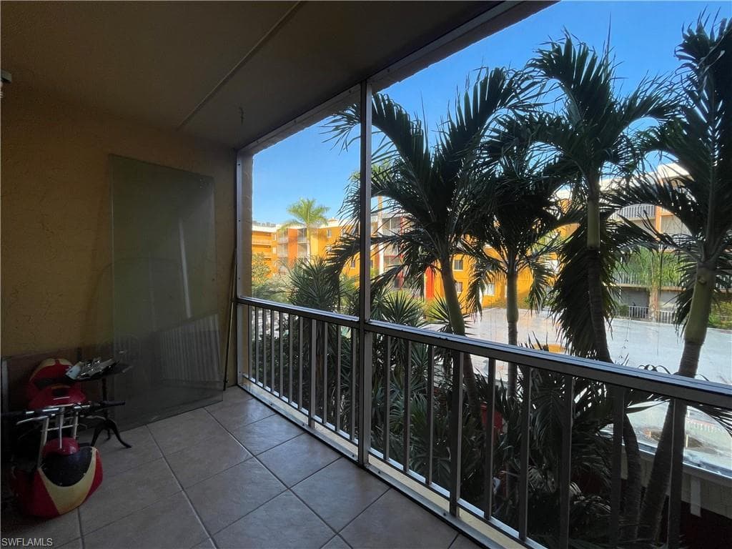 2366 E Mall DR 304-16