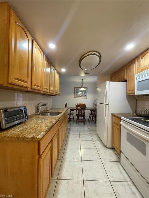 2366 E Mall DR 304-7