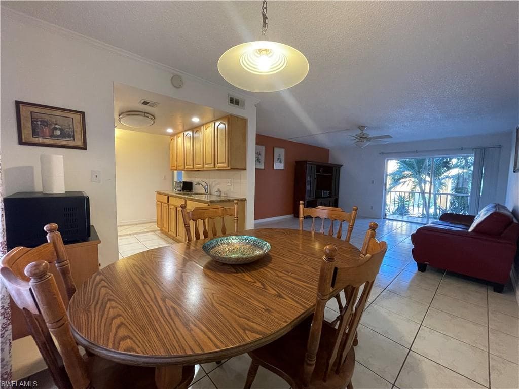 2366 E Mall DR 304-11