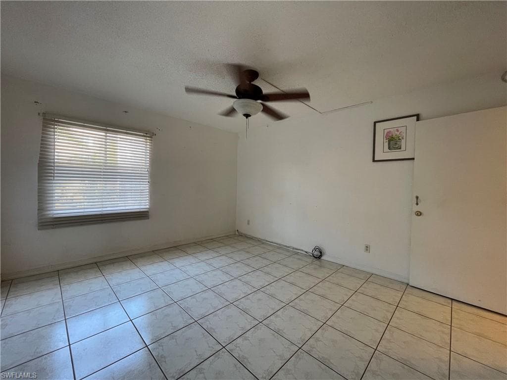 2366 E Mall DR 304-25