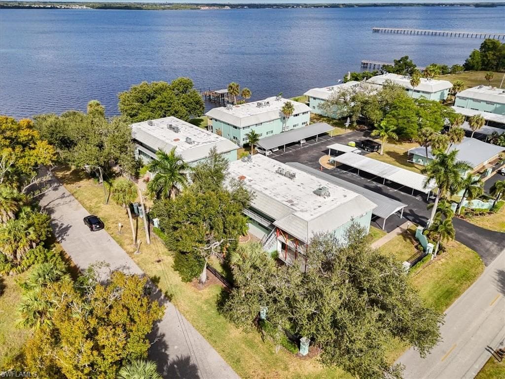 3225 E Riverside DR 63-F-5
