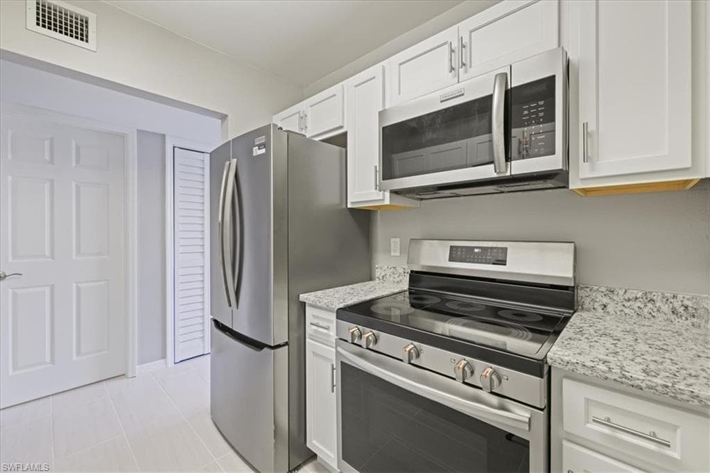3225 E Riverside DR 63-F-14