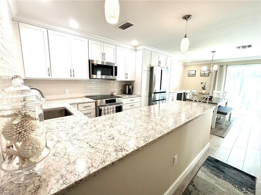 1435 Curlew AVE 1-5