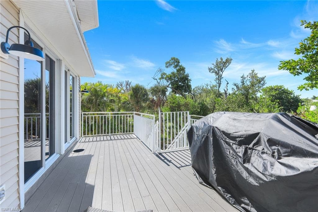 1111 Schooner PL-33