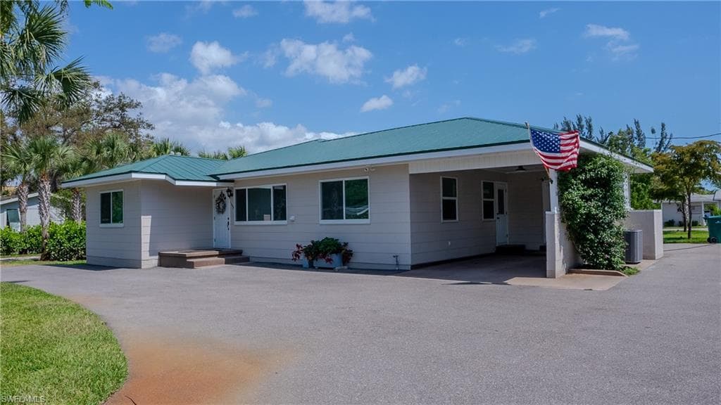 1308 Rosemary LN-12