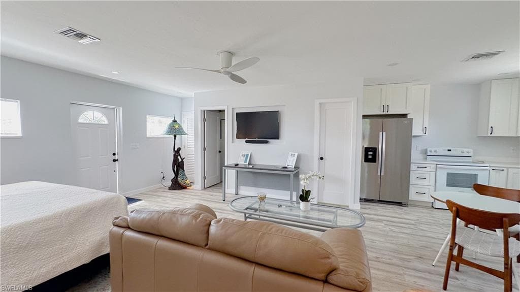 1308 Rosemary LN-22