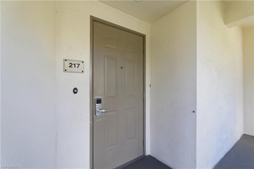 221 9th ST S 217-41