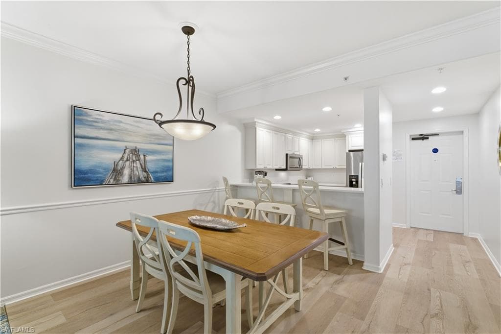 221 9th ST S 217-4