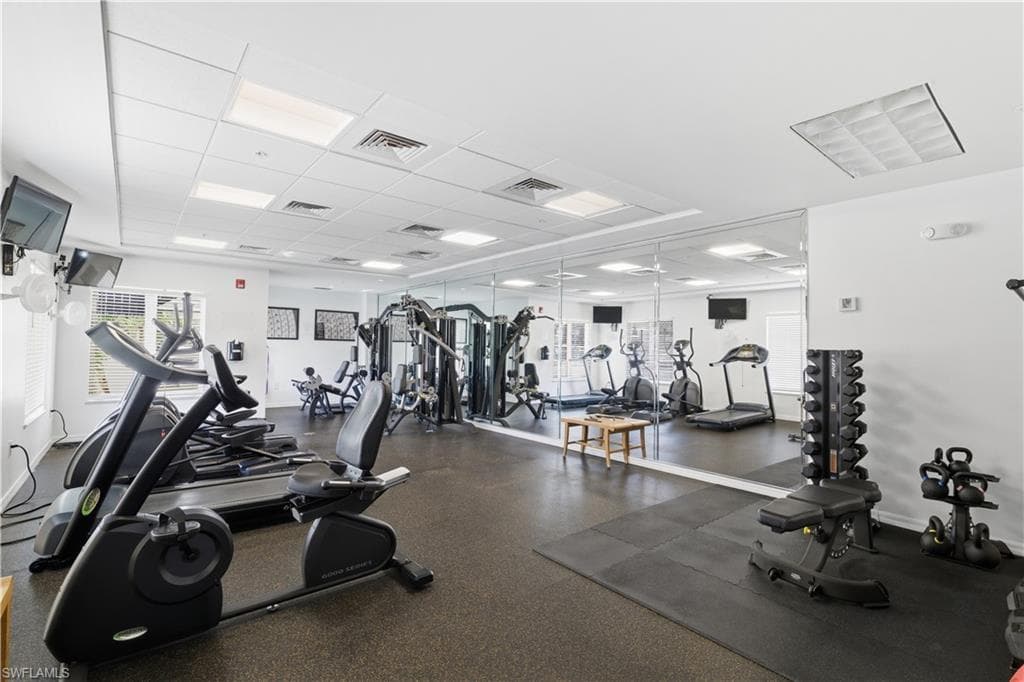 221 9th ST S 403-20