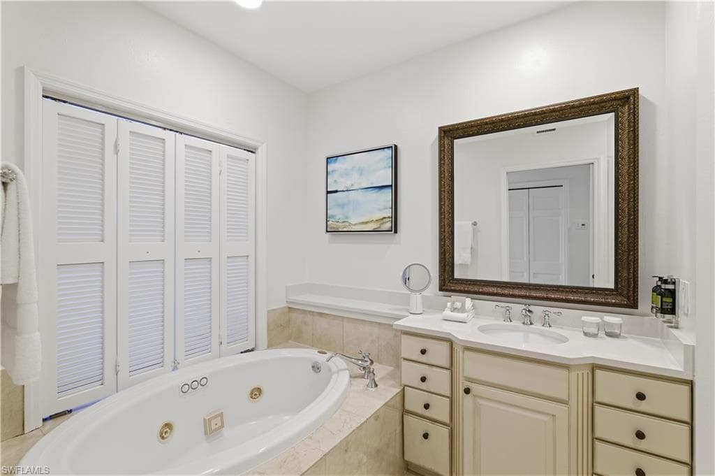 221 9th ST S 403-14