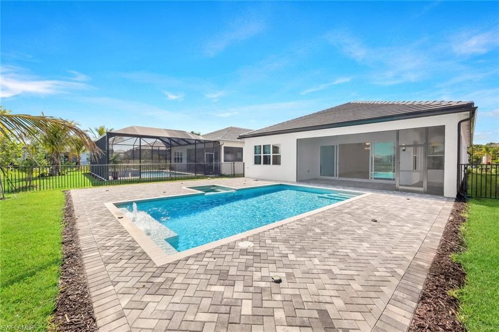 12243 Lotus AVE-32