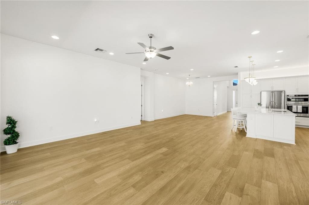 12243 Lotus AVE-14