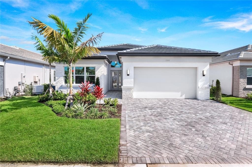 12243 Lotus AVE-37
