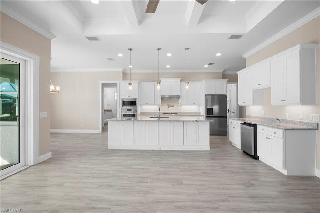 15698 Meacham CIR-8