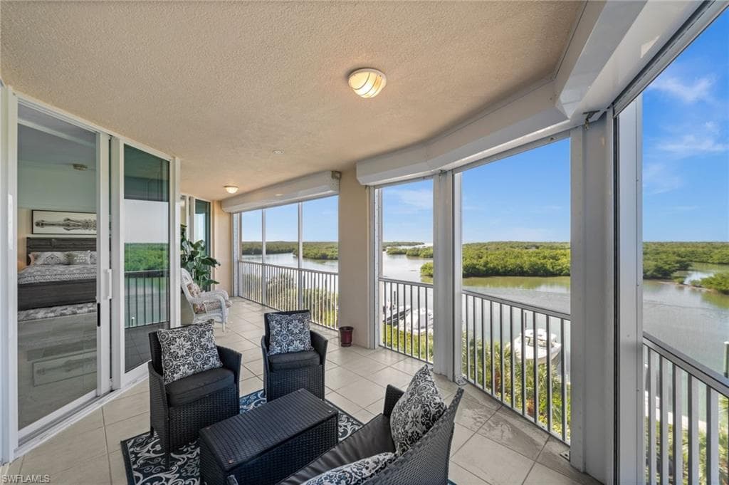 445 Dockside DR A504-27