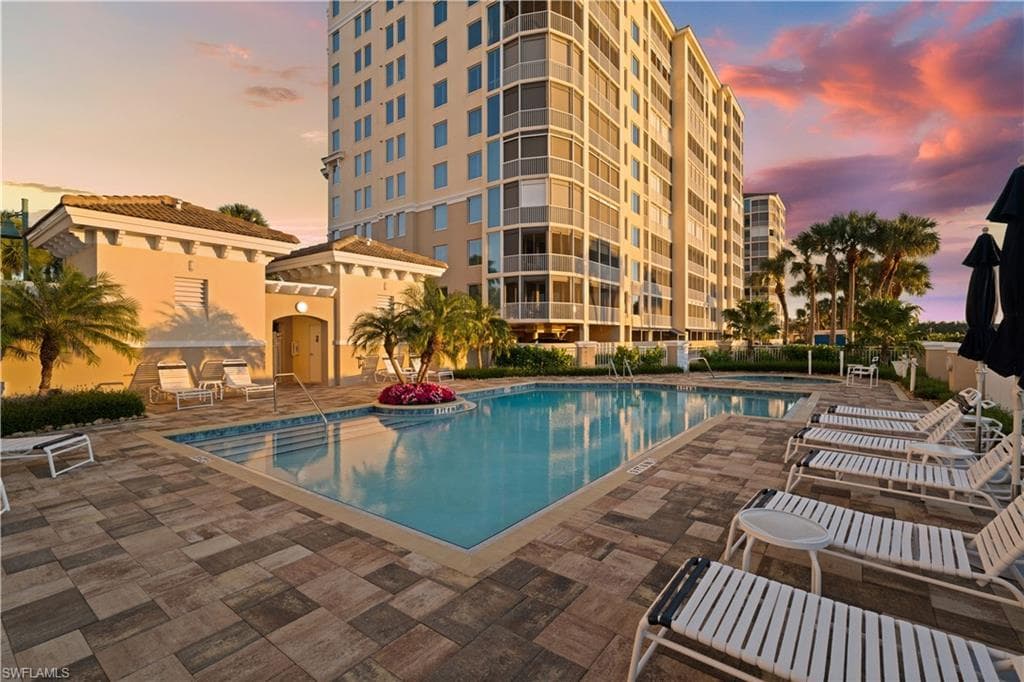 445 Dockside DR A504-6