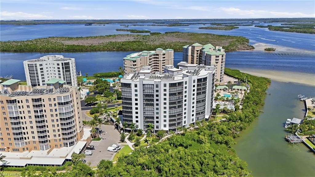 4142 Bay Beach LN 904-47