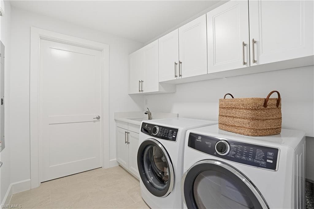 4142 Bay Beach LN 904-31