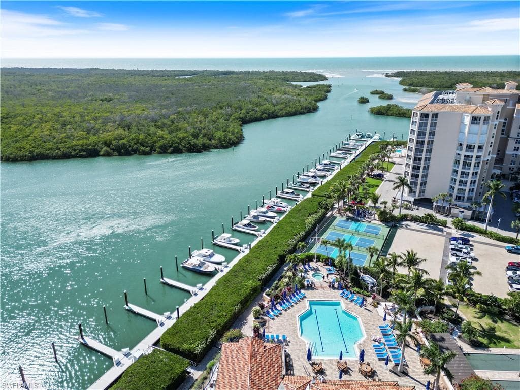 435 Dockside DR B702-36