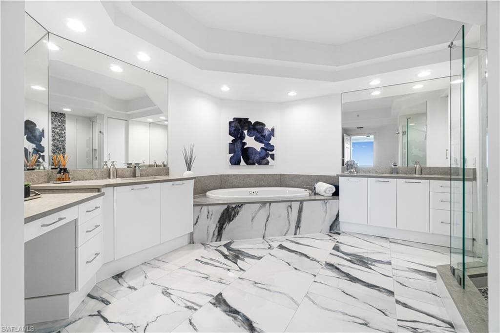 435 Dockside DR B702-20
