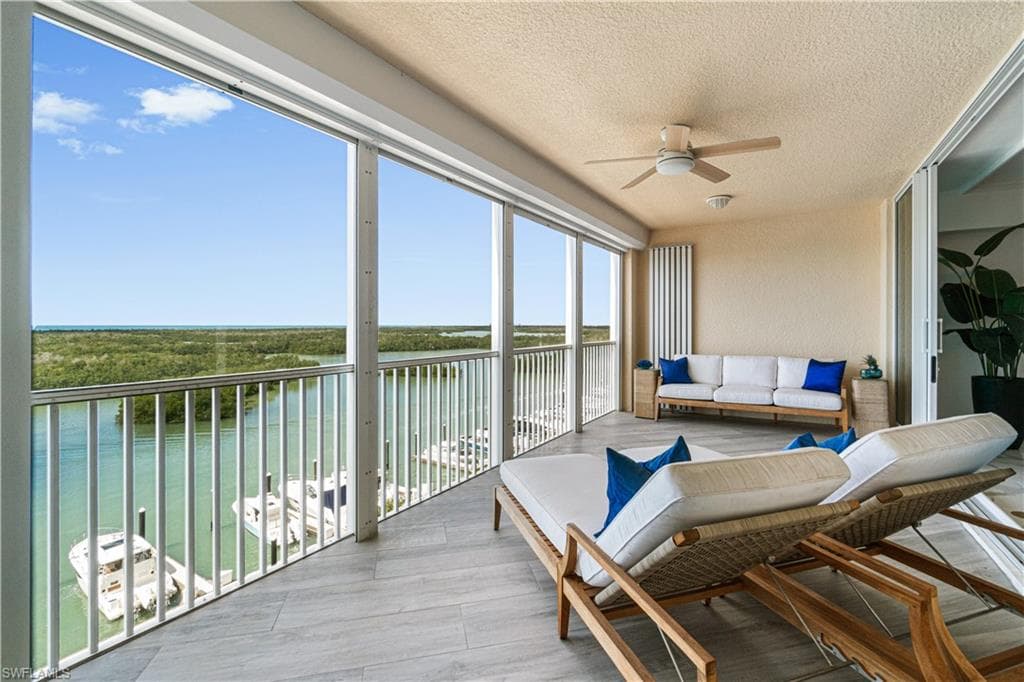 435 Dockside DR B702-30