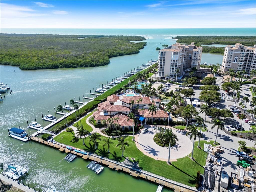 435 Dockside DR B702-35