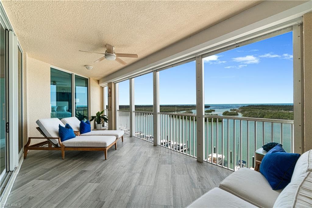 435 Dockside DR B702-29